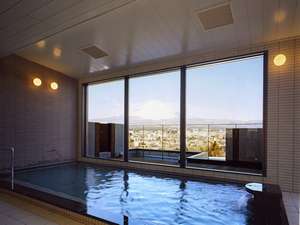 <展望大浴場>日本一の富士山を眺めながらごゆっくりとお寛ぎくださいませ。