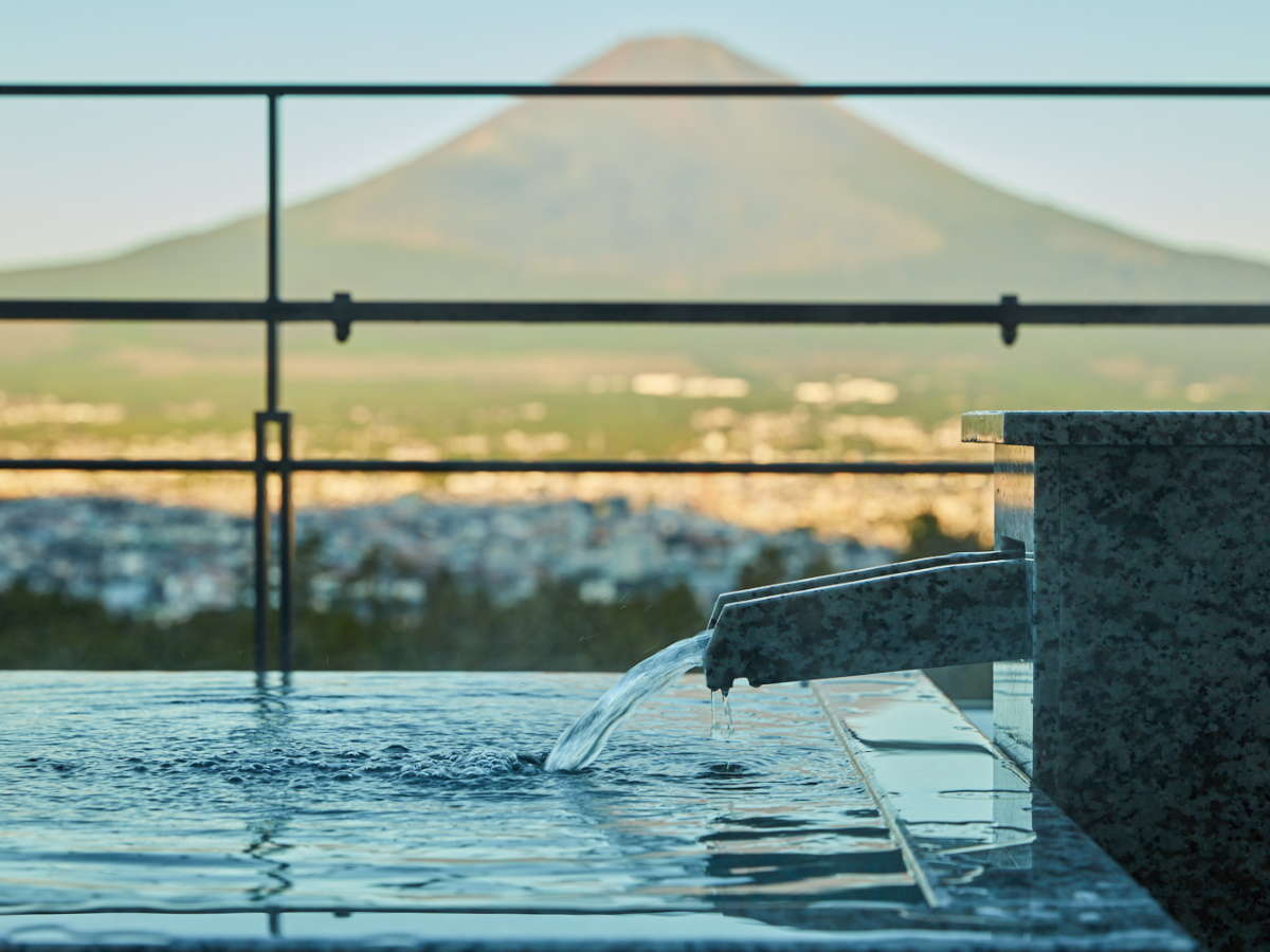 露天風呂から眺める富士山