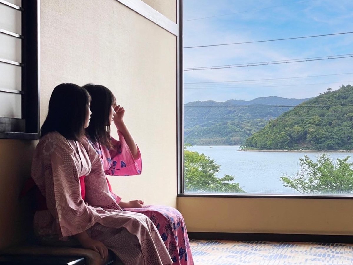 浜名湖と大草山を眺めてくつろぎのお時間をお過ごしください。