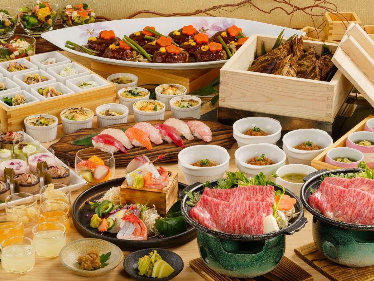 厳選“新発田牛”や日本海のお造りやお寿司など、地域食材を中心とした本格ビュッフェをお楽しみください。