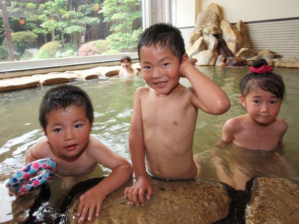 大浴場は、希少な『鳥取温泉』の源泉を使用致しております。