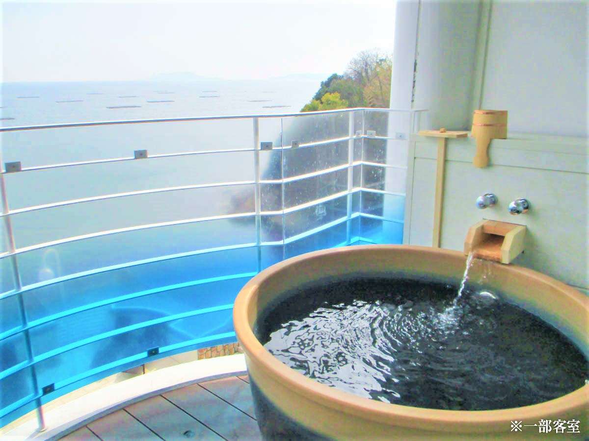 客室の一例　瀬戸内海を眺めながら『神代の湯』をお楽しみください