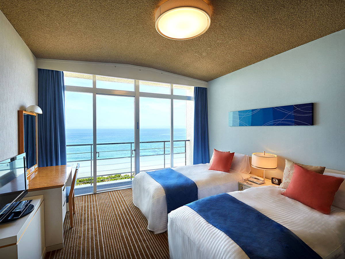 【和洋室】ファミリールーム シングルベッド2台と4.5畳のスペースに布団利用で最大4名様まで