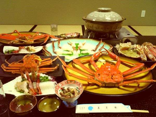 越前がにコースの一例です。食べきれるかな?