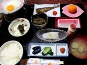 ・新鮮なイカのお刺身は朝食で!・栄養バランスも良く、ボリューム有り!