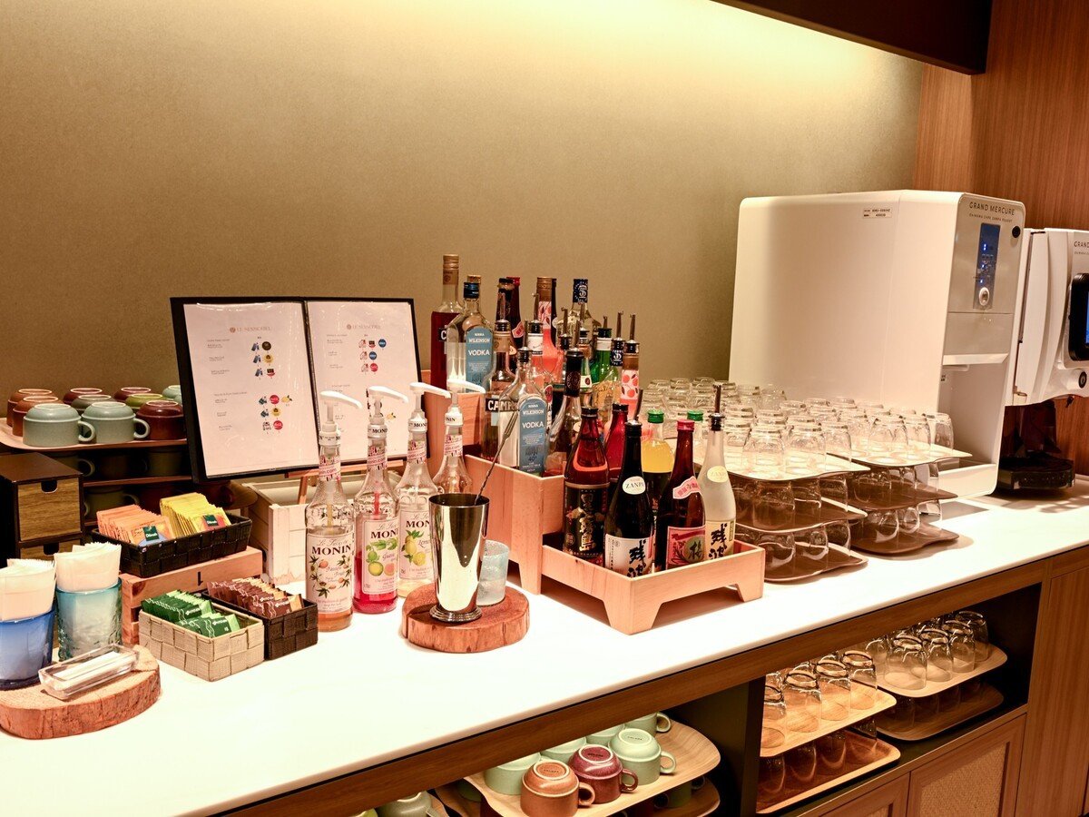 夕食ビュッフェ時 ドリンクフリーフロー