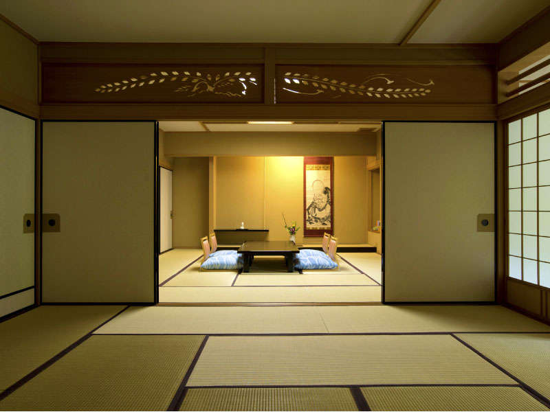 【新館鳳凰・特別室　お部屋一例】和室をとくにゆったりと取ってあるお部屋です