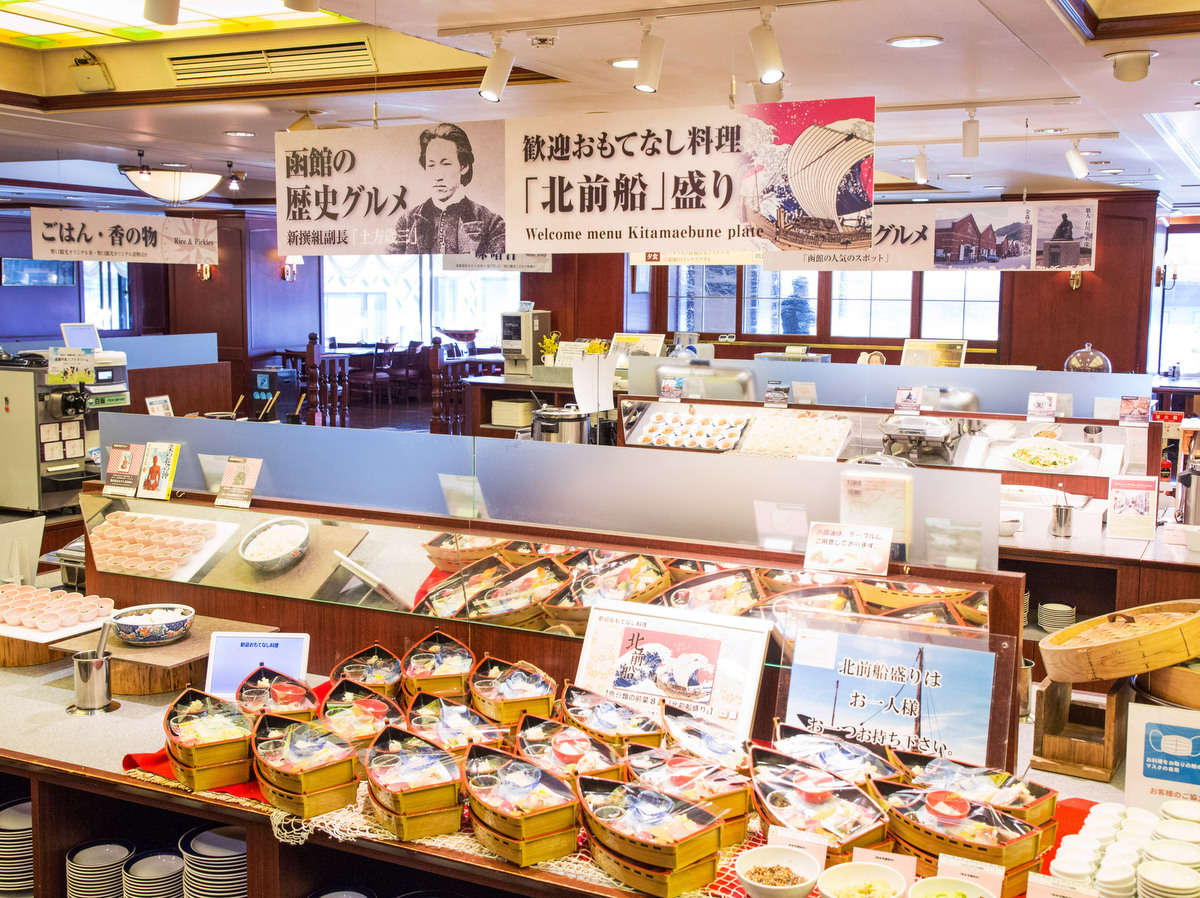【食べる函館観光】函館の○○グルメとして4つのコーナーを設けております。見ても楽しい料理がズラリ！