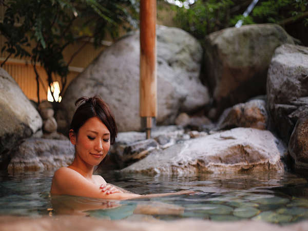 【塩化物泉】美人の湯で魅力的になりたい人の5つの開運泉質 283 Y342038966