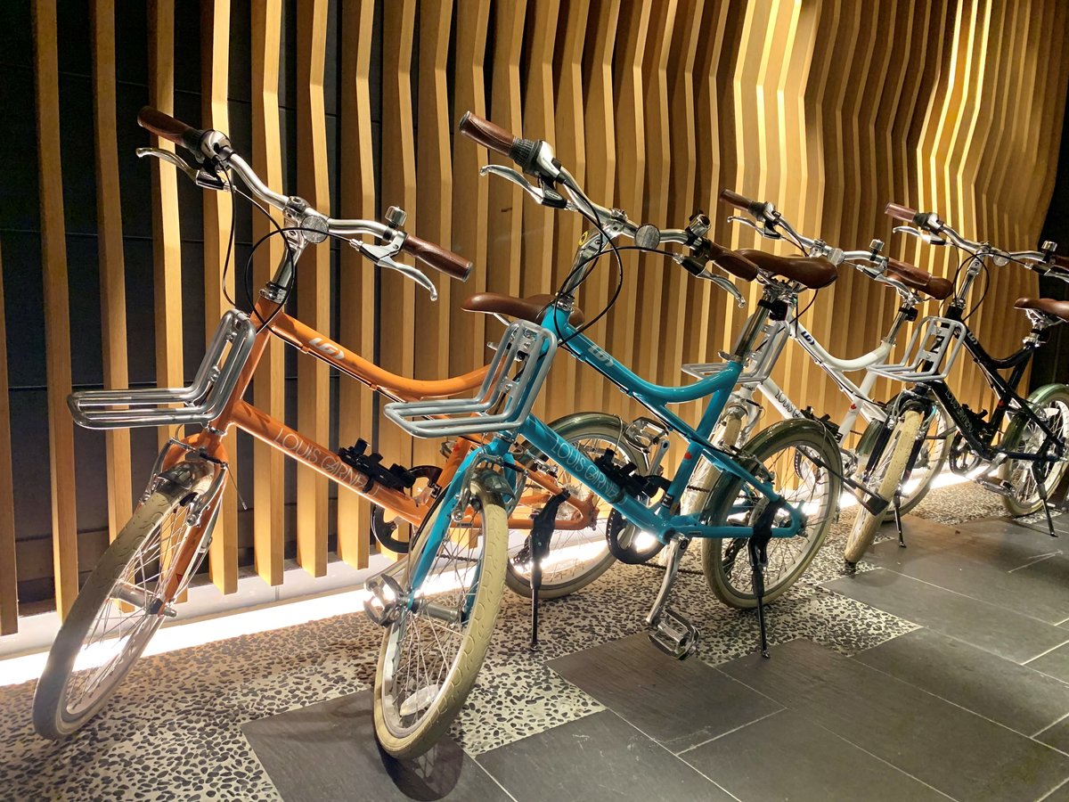 レンタサイクル（先着順、無料）有名ブランドのスタイリッシュな自転車
