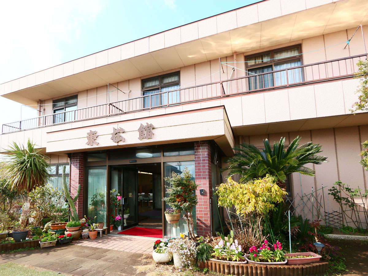 *食事処いろりや併設している東松館☆おいしい料理を食べ、おいしいお酒を飲んで当館で至福のひとときを♪