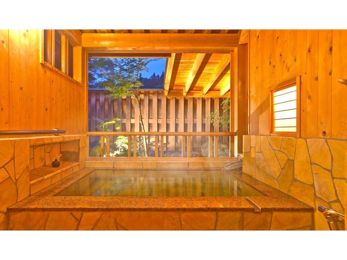 ご宿泊のお客様は無料 貸切露天風呂「えぼしの湯」