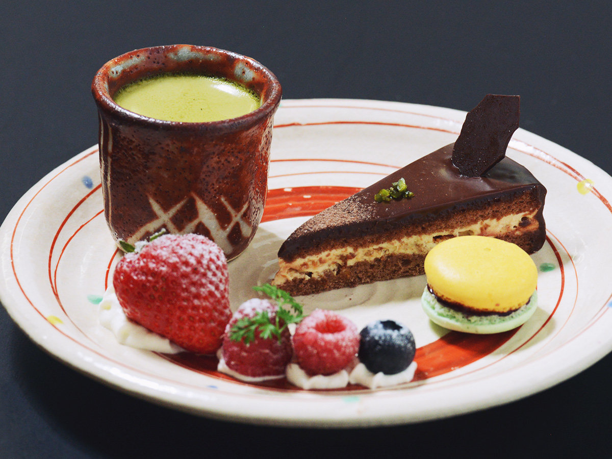 餐飲