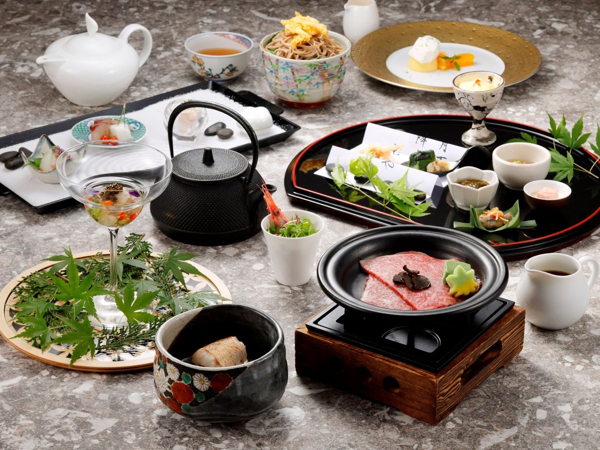 THE HOTEL SANRAKU KANAZAWAiU zeRy j