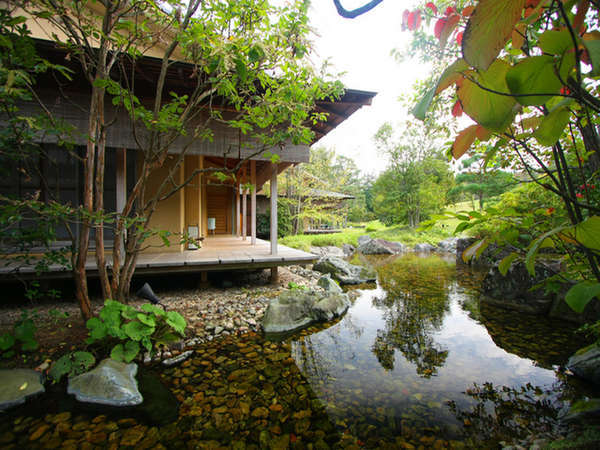 日本庭園からの景色
