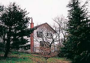 �L���Ȏ��R�ɕ�܂ꂽ�y���V����