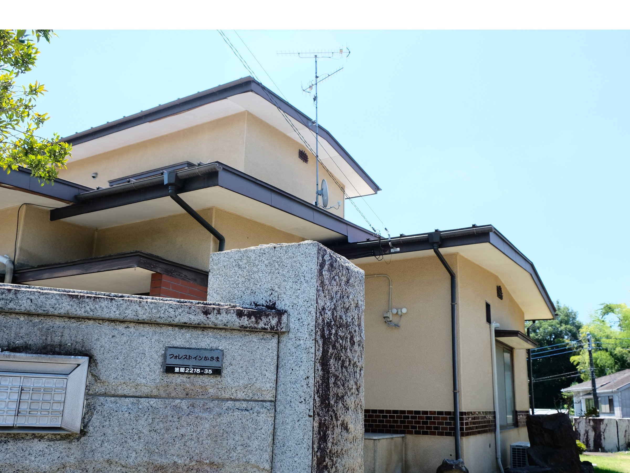 �O�ς͐Ε��Ɉ͂܂ꂽ2�K���Ė��Ƃł��B�Ŕ͂���܂��񂪁A�\�D�łĂ��܂��B