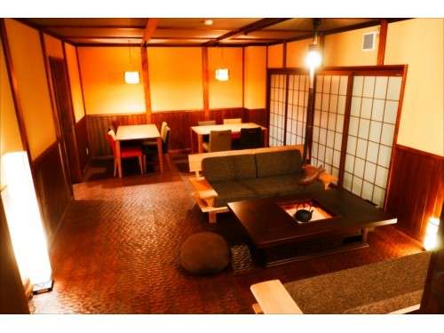 ���p���E���W