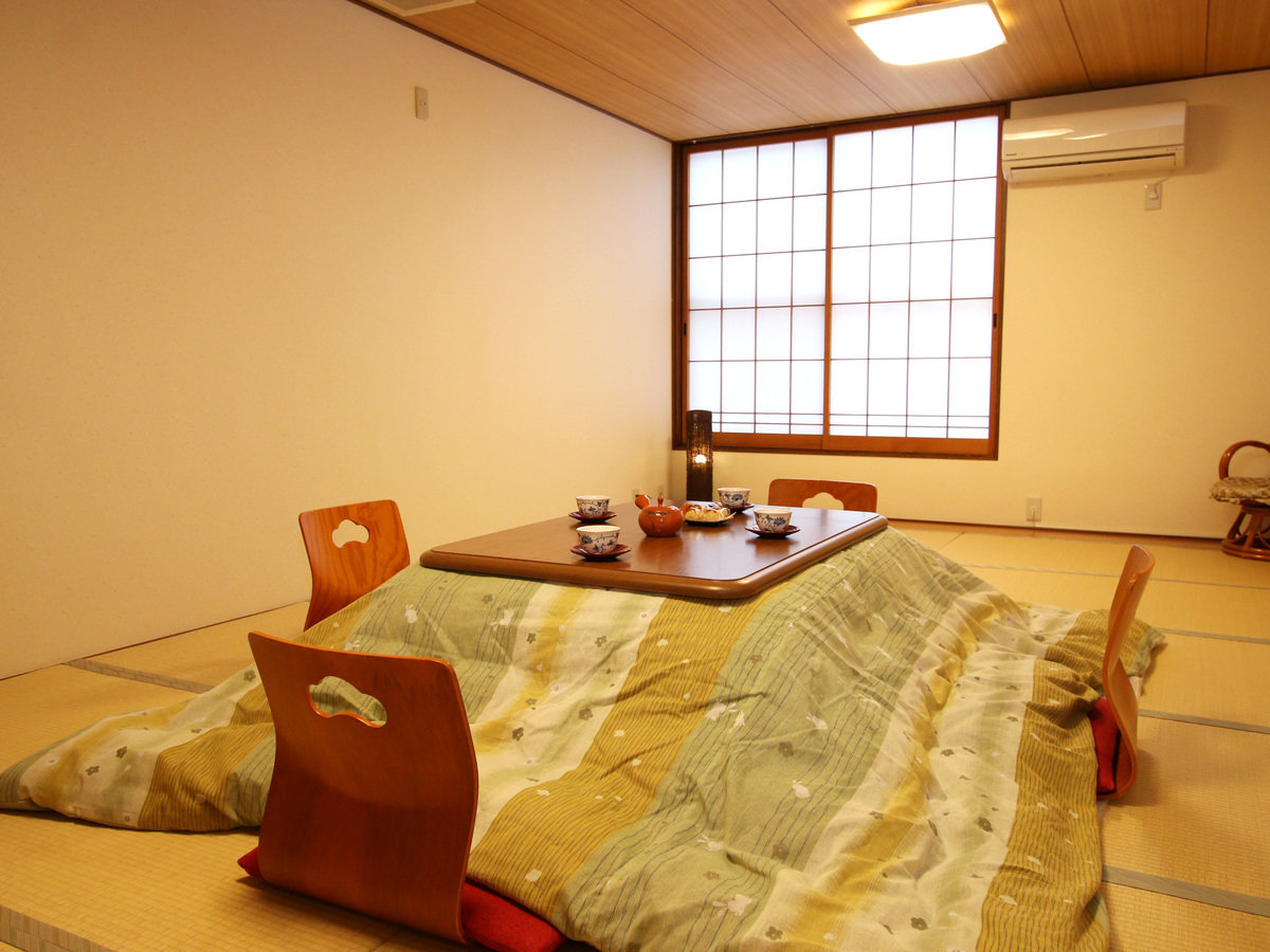 #q^12@~͂ł̂т肨܂Bi12݂̂̃T[rXłj