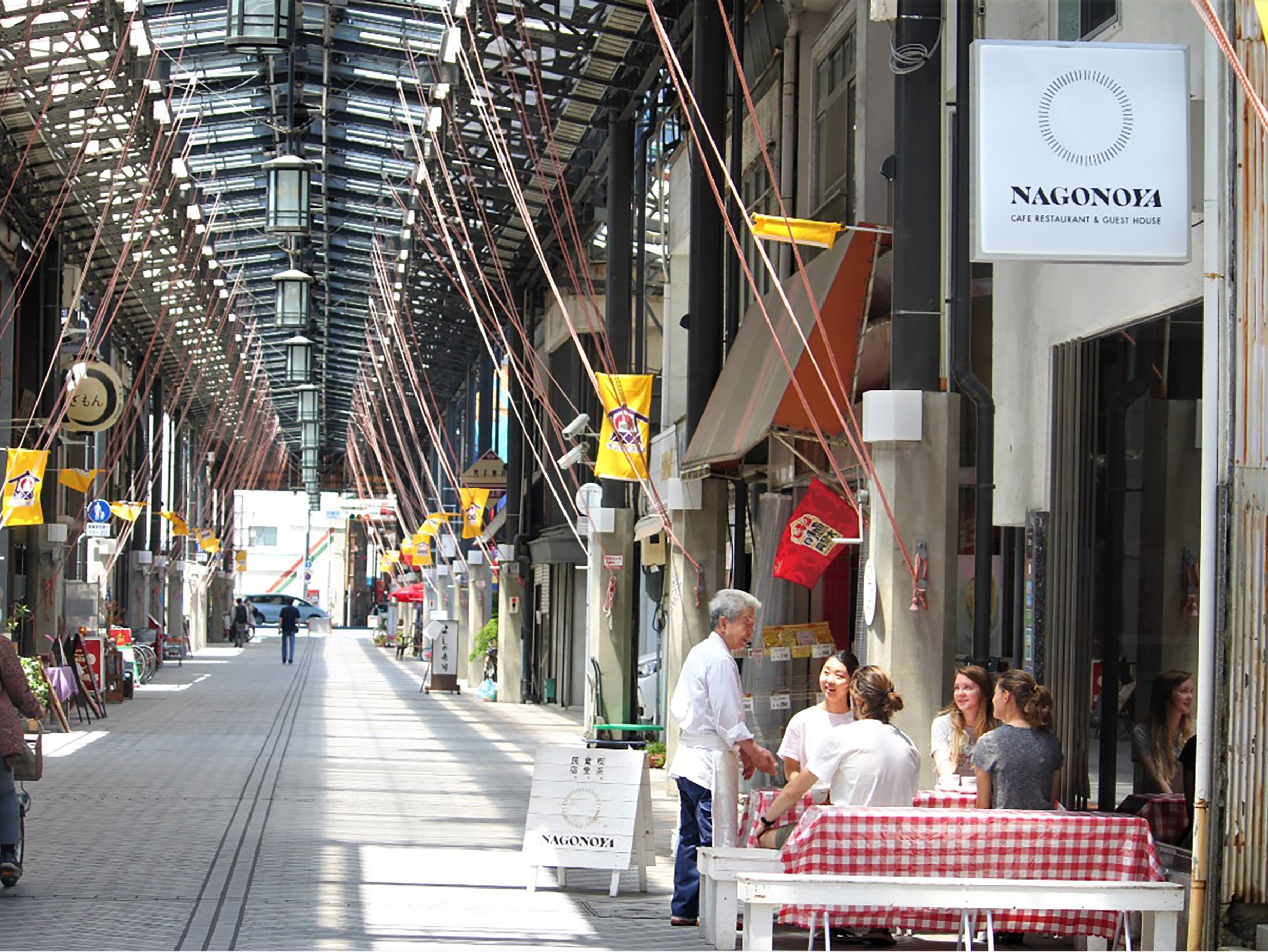 �Ȃ��̂�{�ق�11������i�����p�ł��܂��B�~�ڎ����X�X�͒��Ɩ�ŕ��͋C�̕ς�镗��鏤�X�X�ł��B