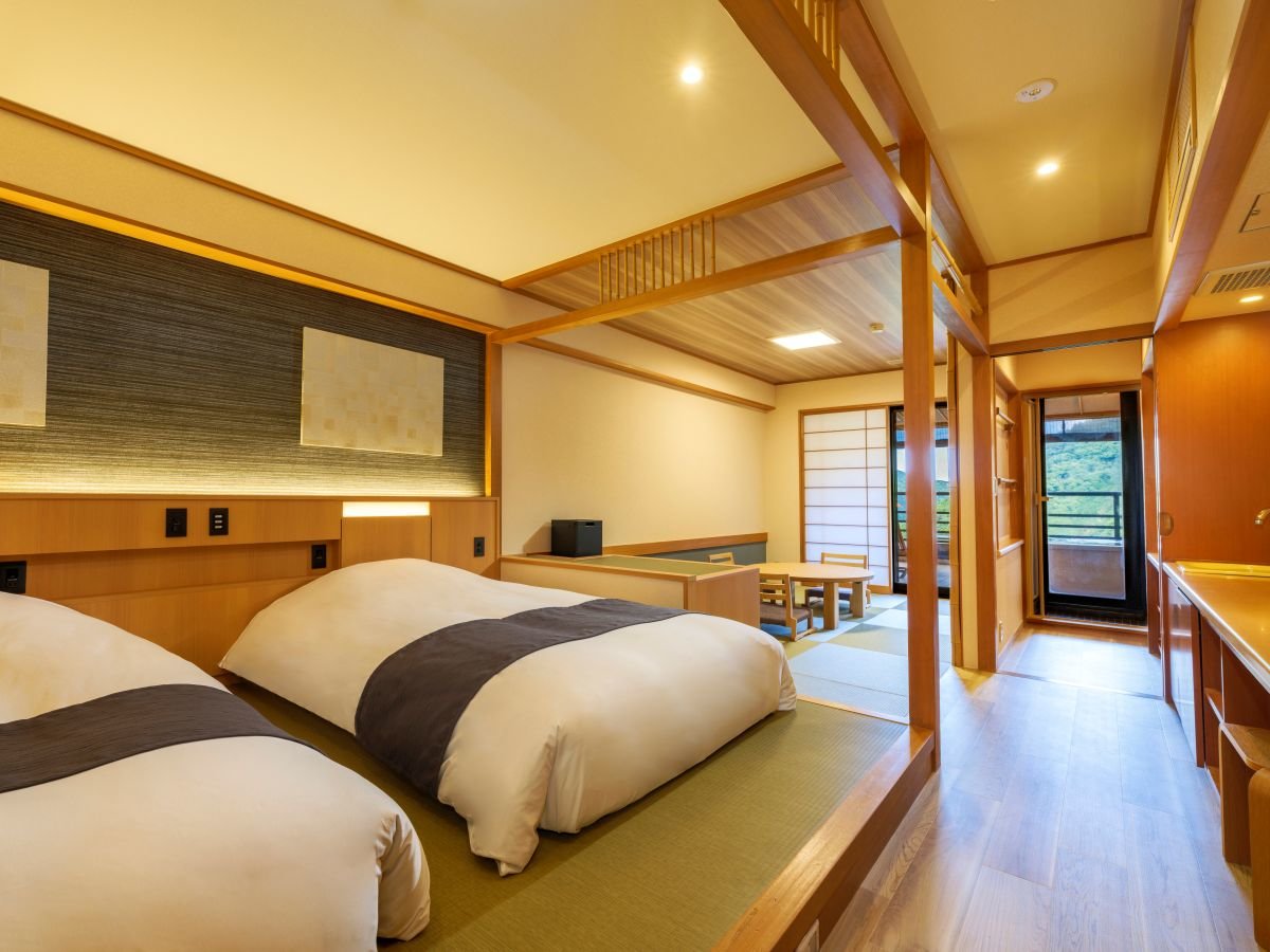 �y�w�I�V���C�t���a�m���z2025�N4���q�������j���[�A���B