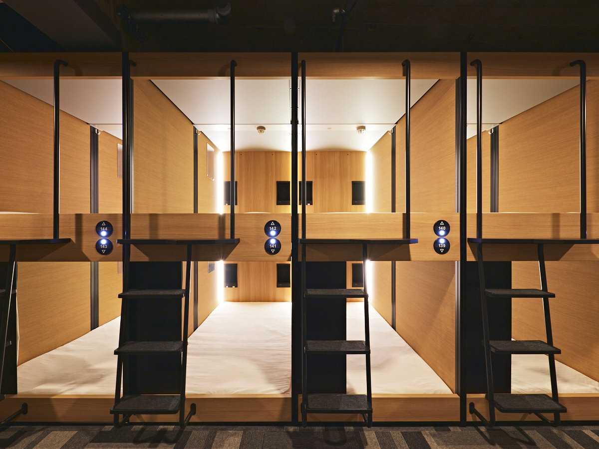 �j�q�h�~�g���[