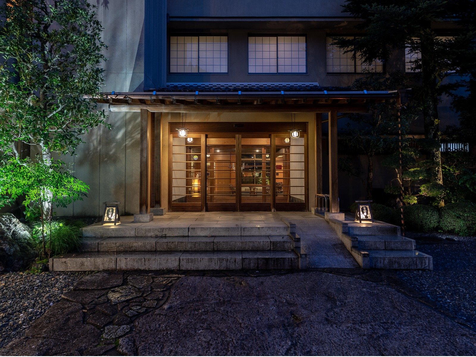 �{�݊O�ρi��j