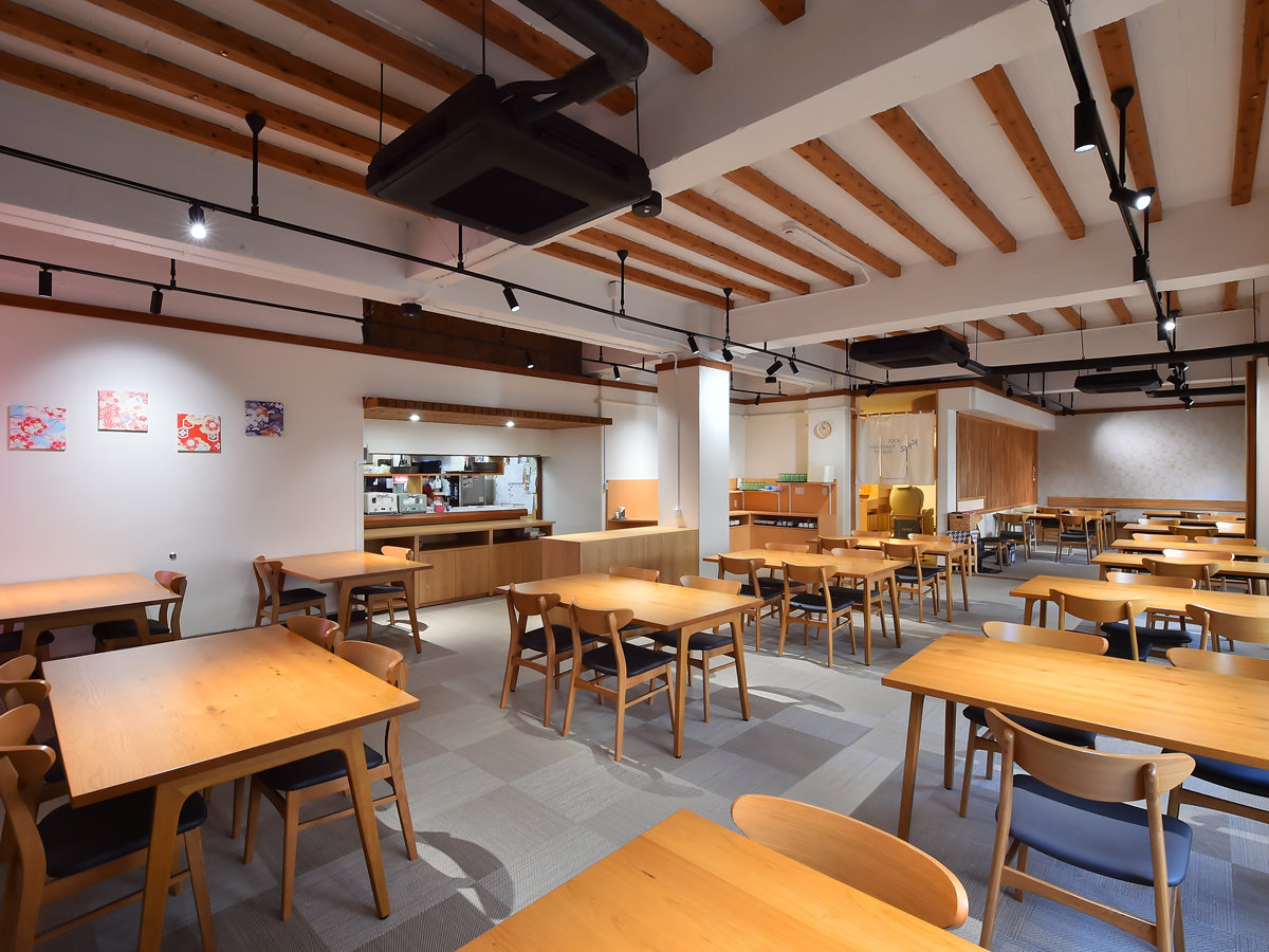 ���H����