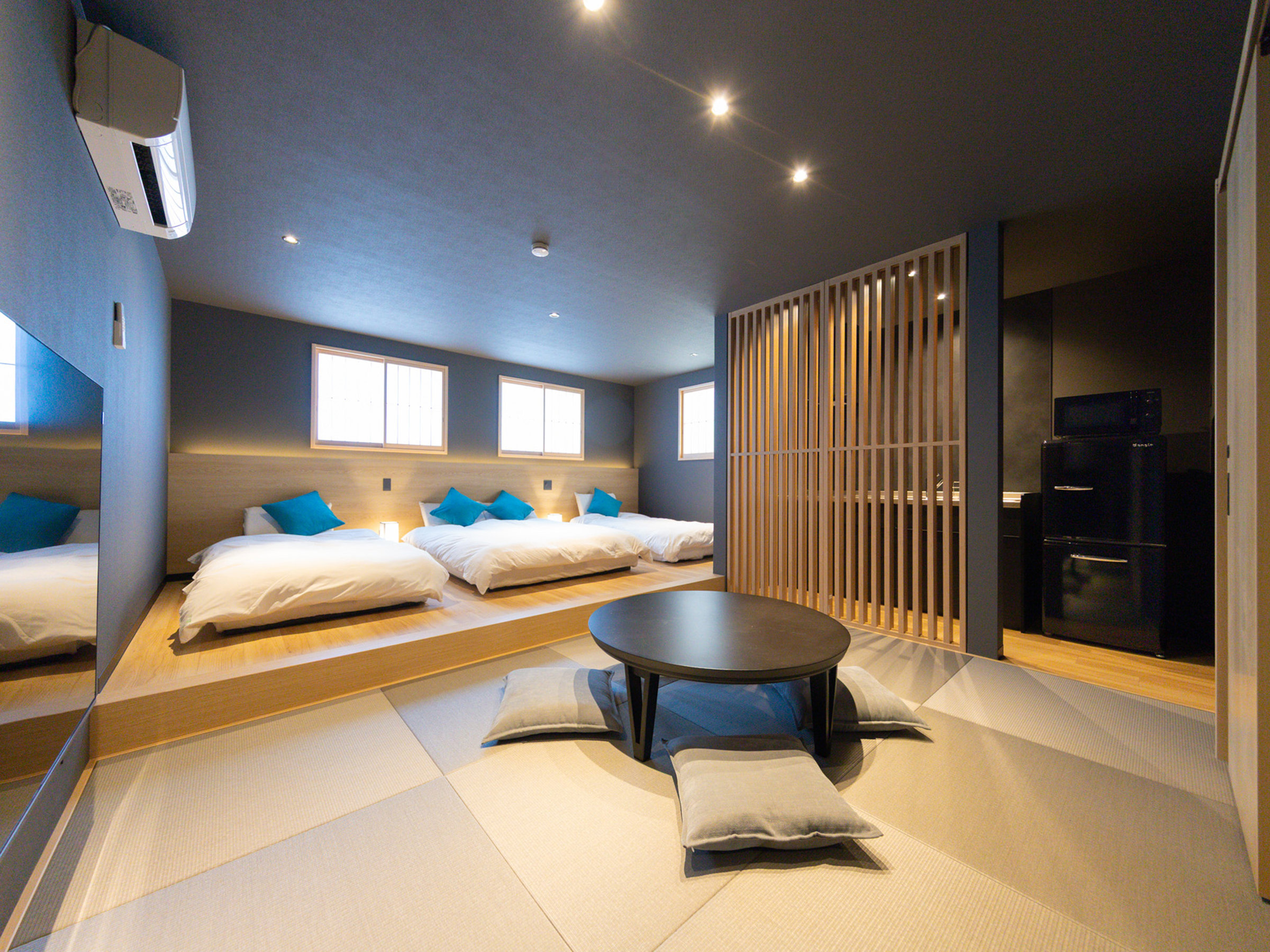 �t�@�~���[���[���i3�x�b�h�j