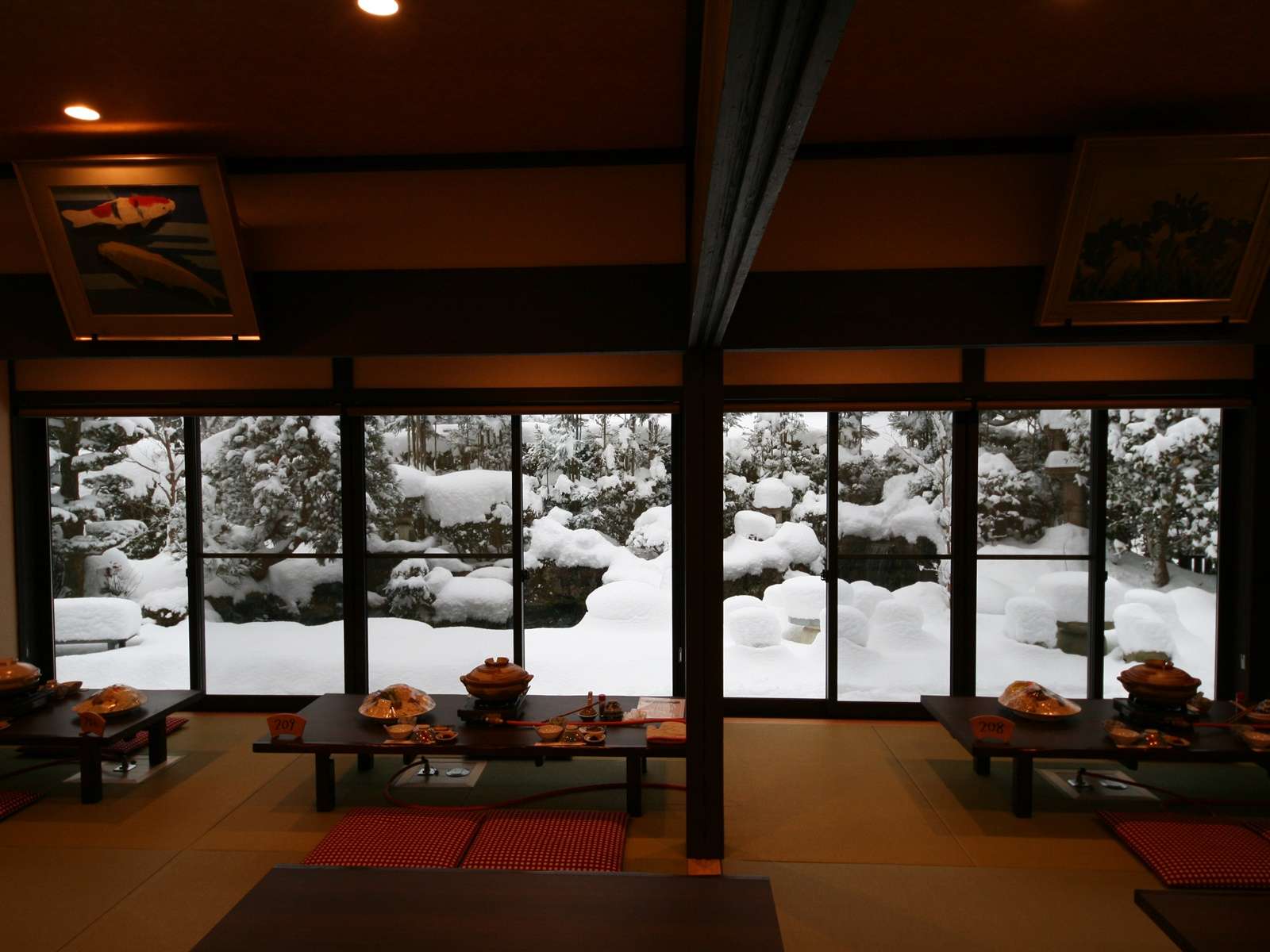 iF̓{뉀Ȃ炨HBšYꂵ΂ɏ̂ЂƂƂ͂łH