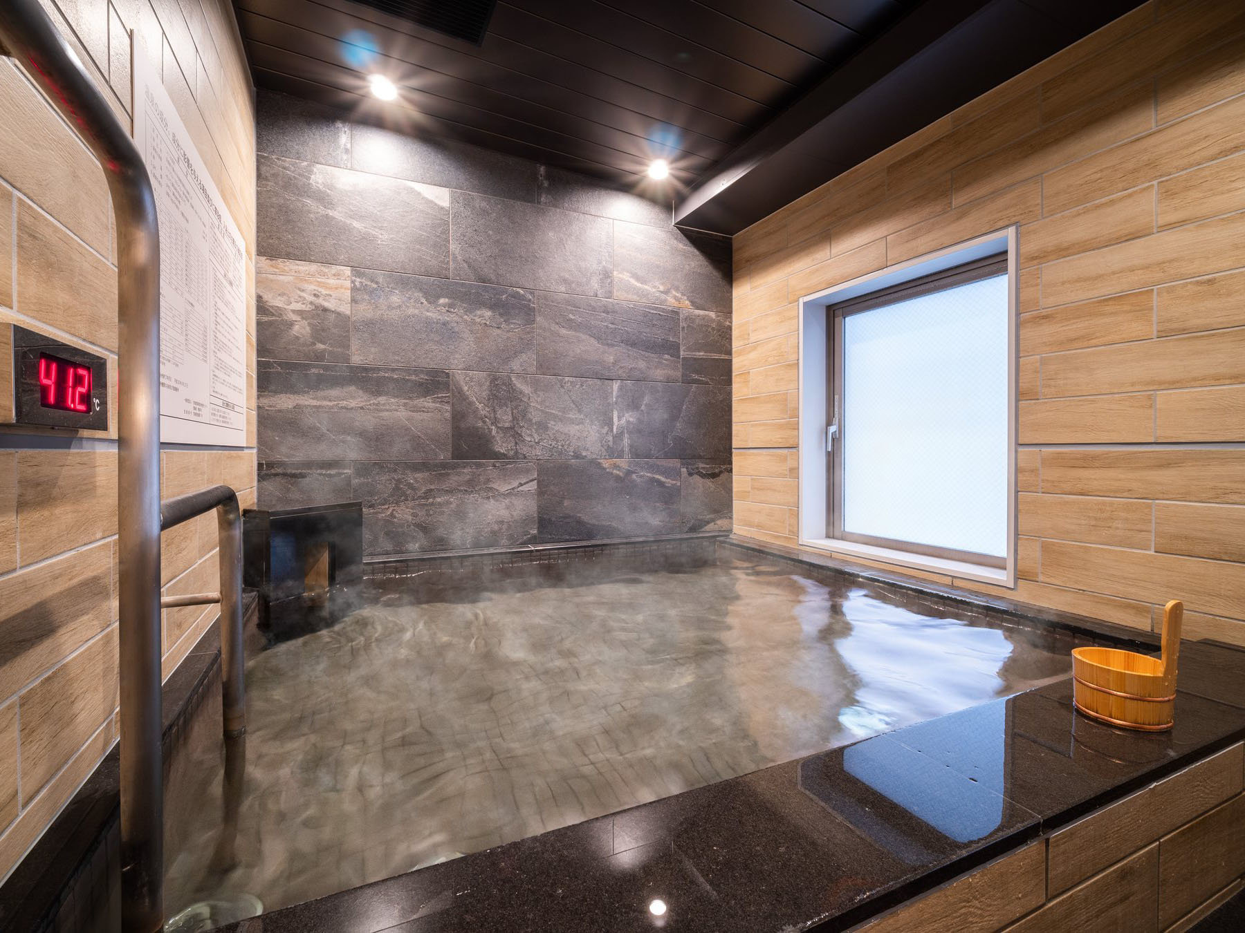 �V�R����u�т�̓��v�c�Ǝ���15�F00�`��9�F30 �j���ʂŎ��Ԃ��C�ɂ������y���݂��������܂�