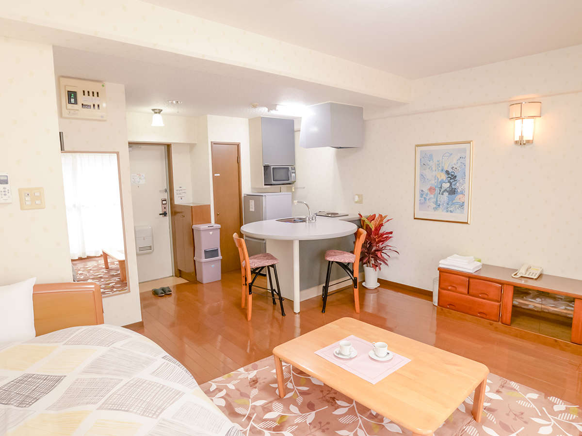 �y�Z�~�_�u���e�^�C�v�z�@25���čL�߁@�_�u���~1��@ Wi-Fi�����@�J�E���^�[�L�b�`���@VOD������@�z