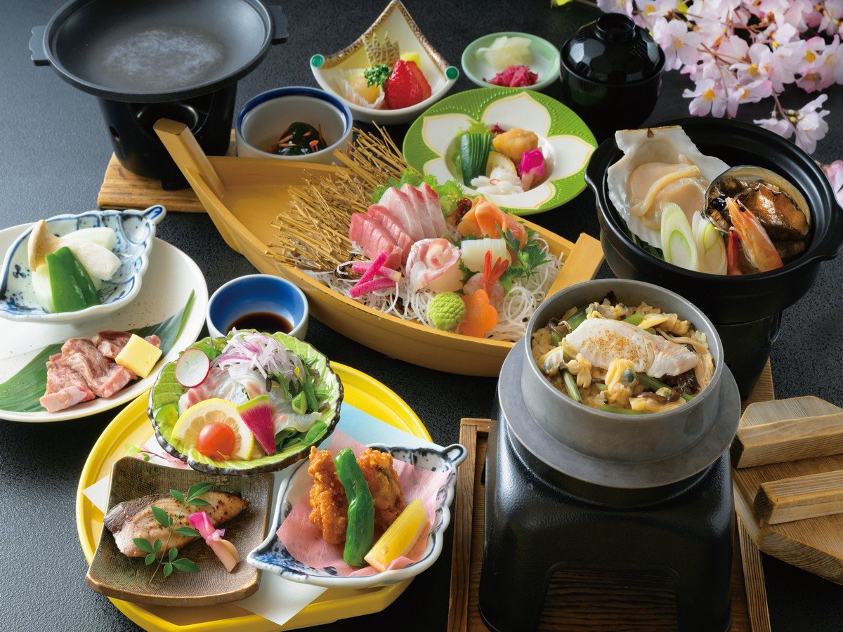 �^��̃J���p�b�`������C�V����������ȂǁA�t�̊C�̏{�𑶕��ɐ��荞�񂾁y�t�C��ȁz