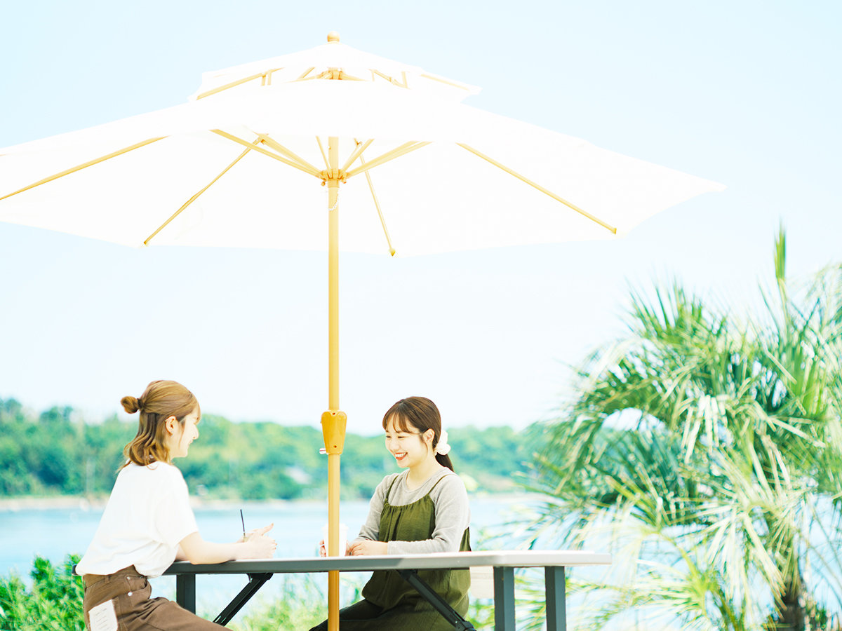 yHzHUI CAFE