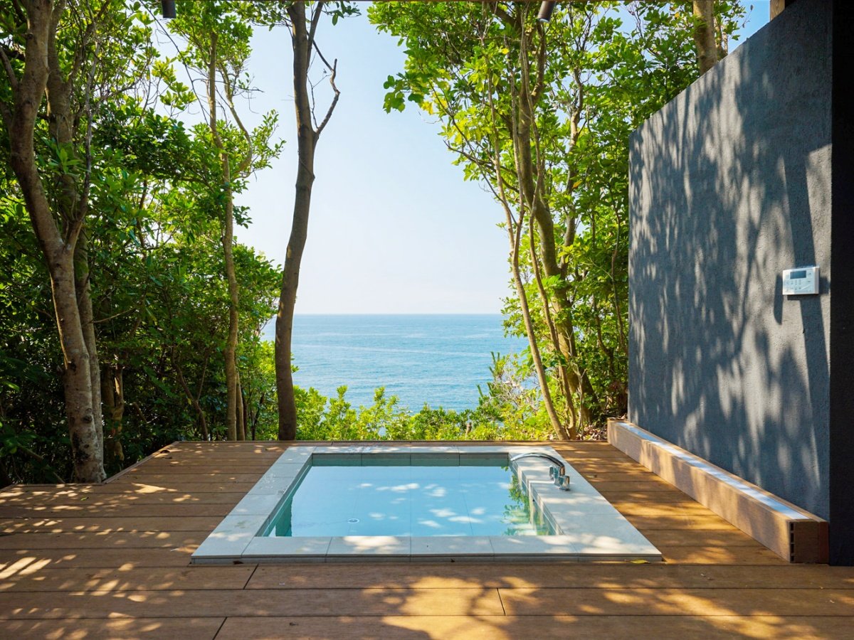 �I�V���C����̊C�i