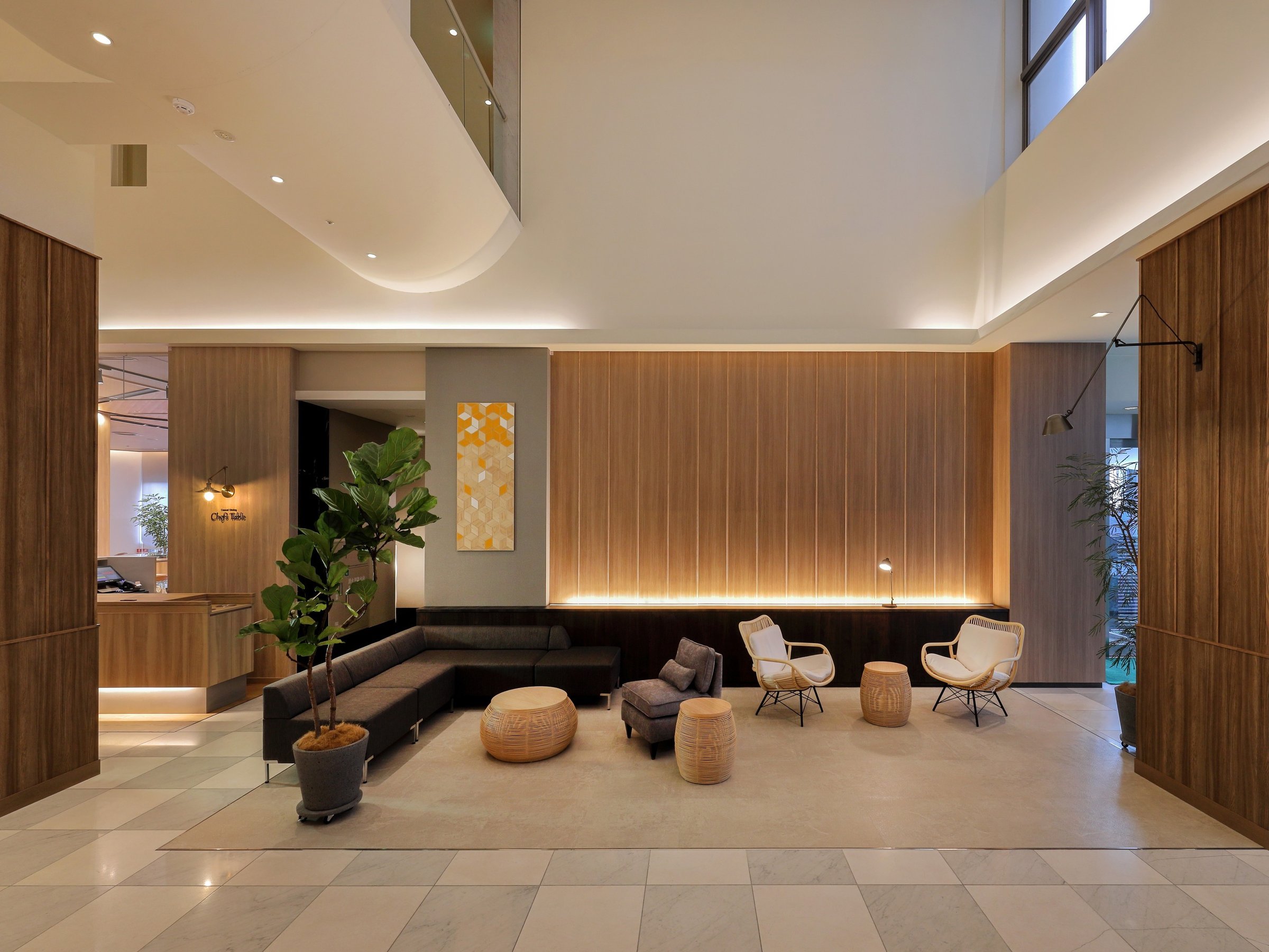 �㎿�ȋ�Ԃ֐��܂�ς�����t�����g���r�[