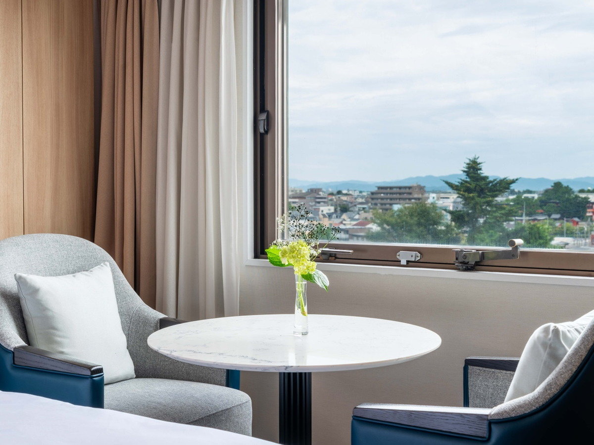 �y���j���[�A���q���z�c�C���@23���ā@1200mm�~2030mm�x�b�h2��