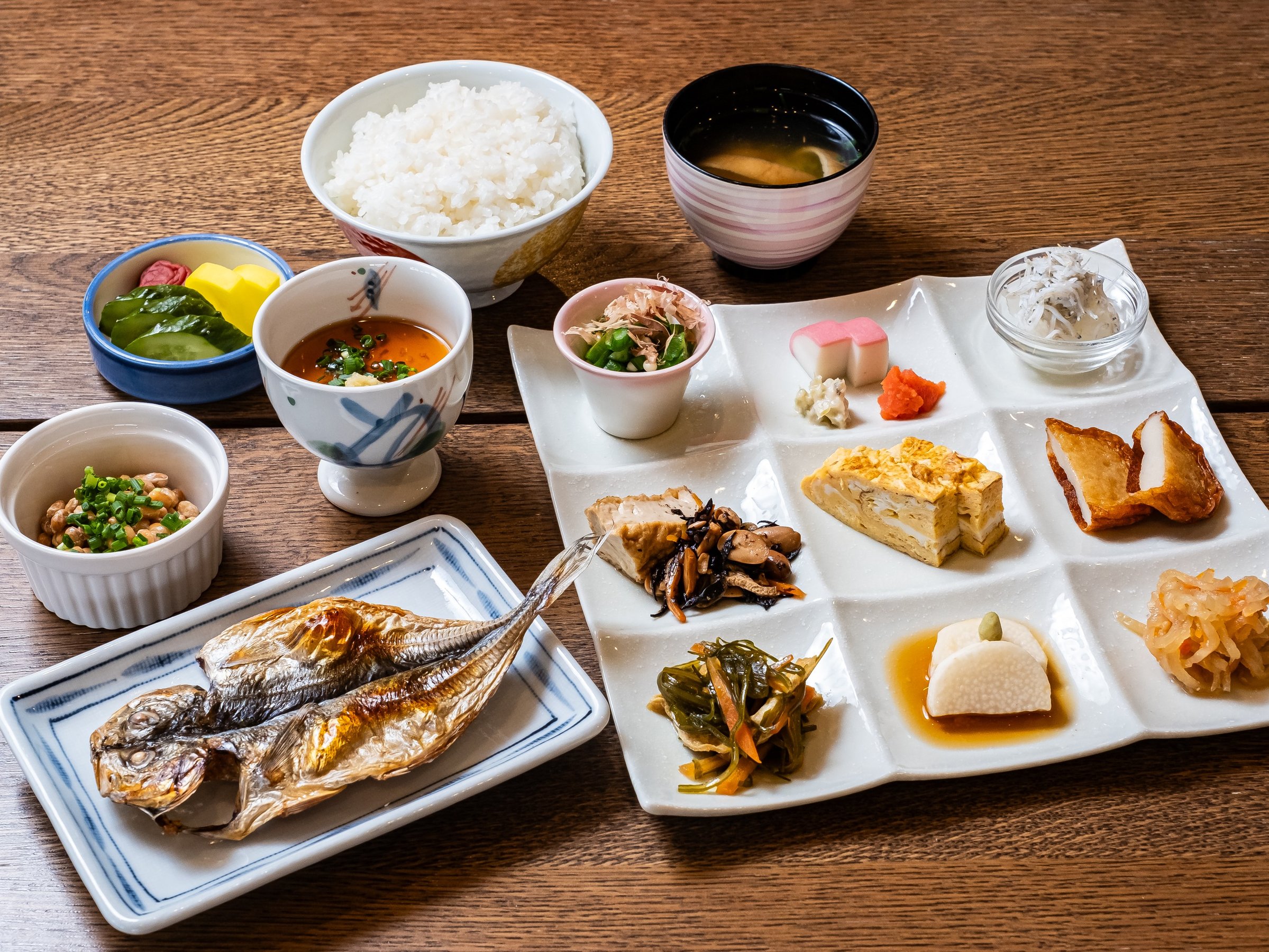 yHz̒ԃAWA蓤Aނ̂􂢂ςHׂČCɏoI
