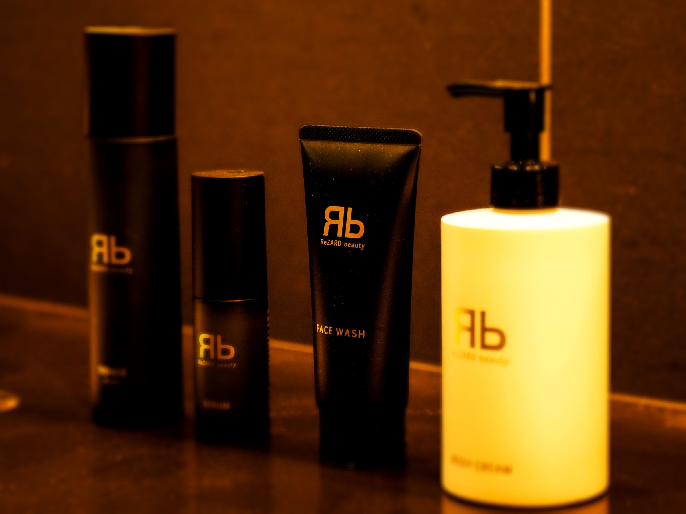 AjeB - ReZARDbeautyp