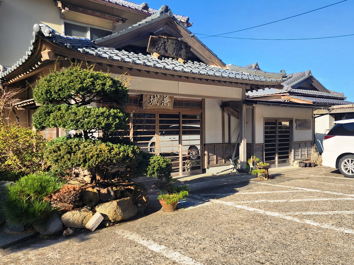 �y�O�ρz�Y��ȓ��{�C��w�ɂ��ĘȂޏ��a�����فA���t�̏h�錓 