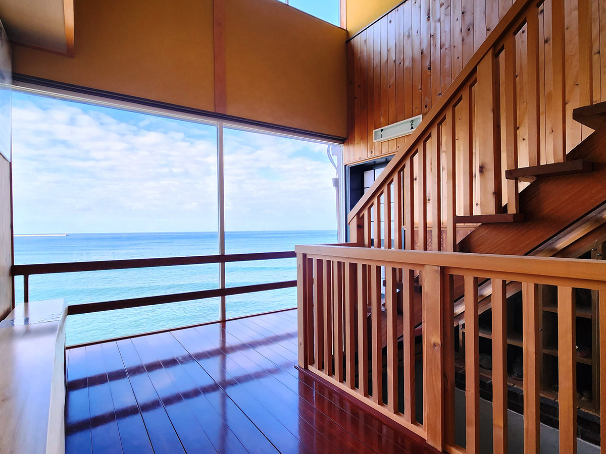 �y�ٓ��z�������������΃I�[�V�����r���[