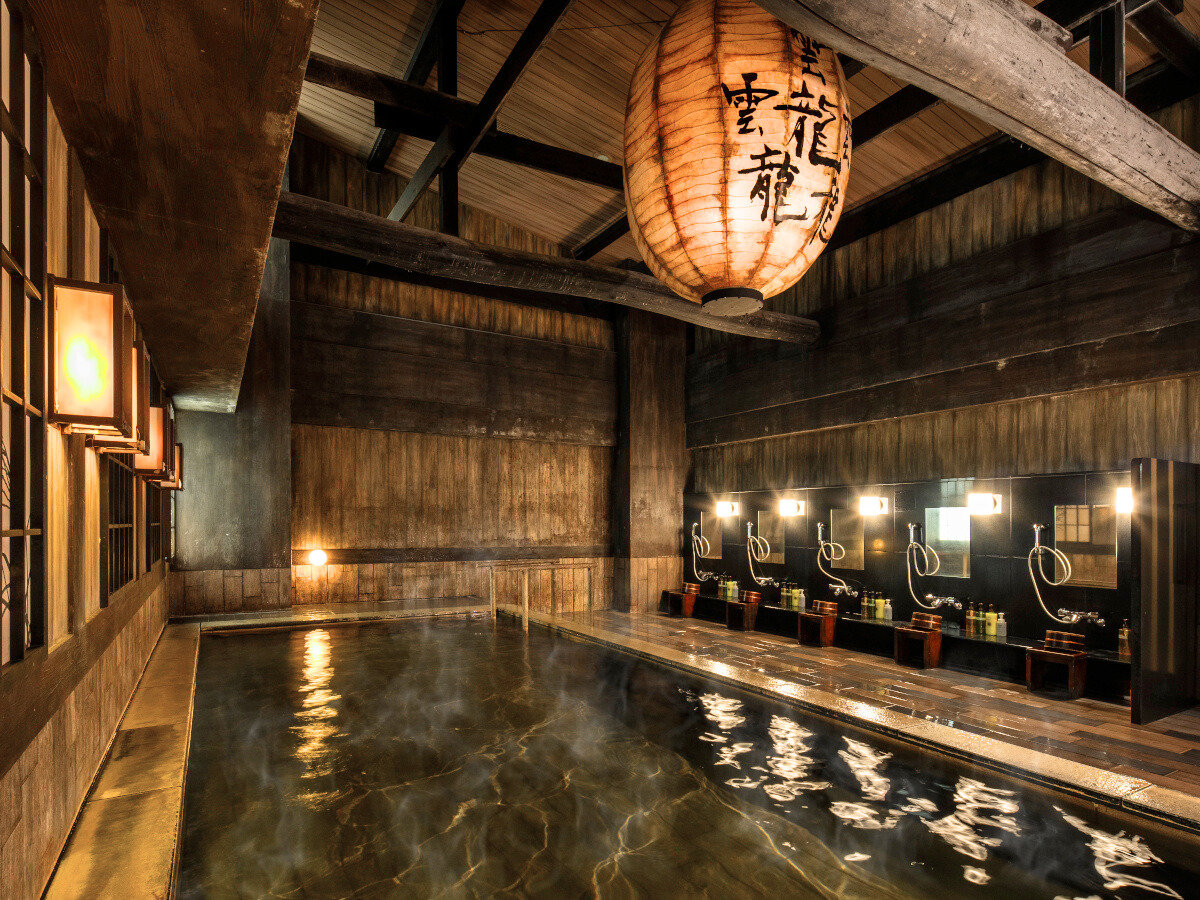 3K嗁́A傫Ȓ񓔂Ƃ~̂悤ȓςB15:00`25:00^6:00`9:30