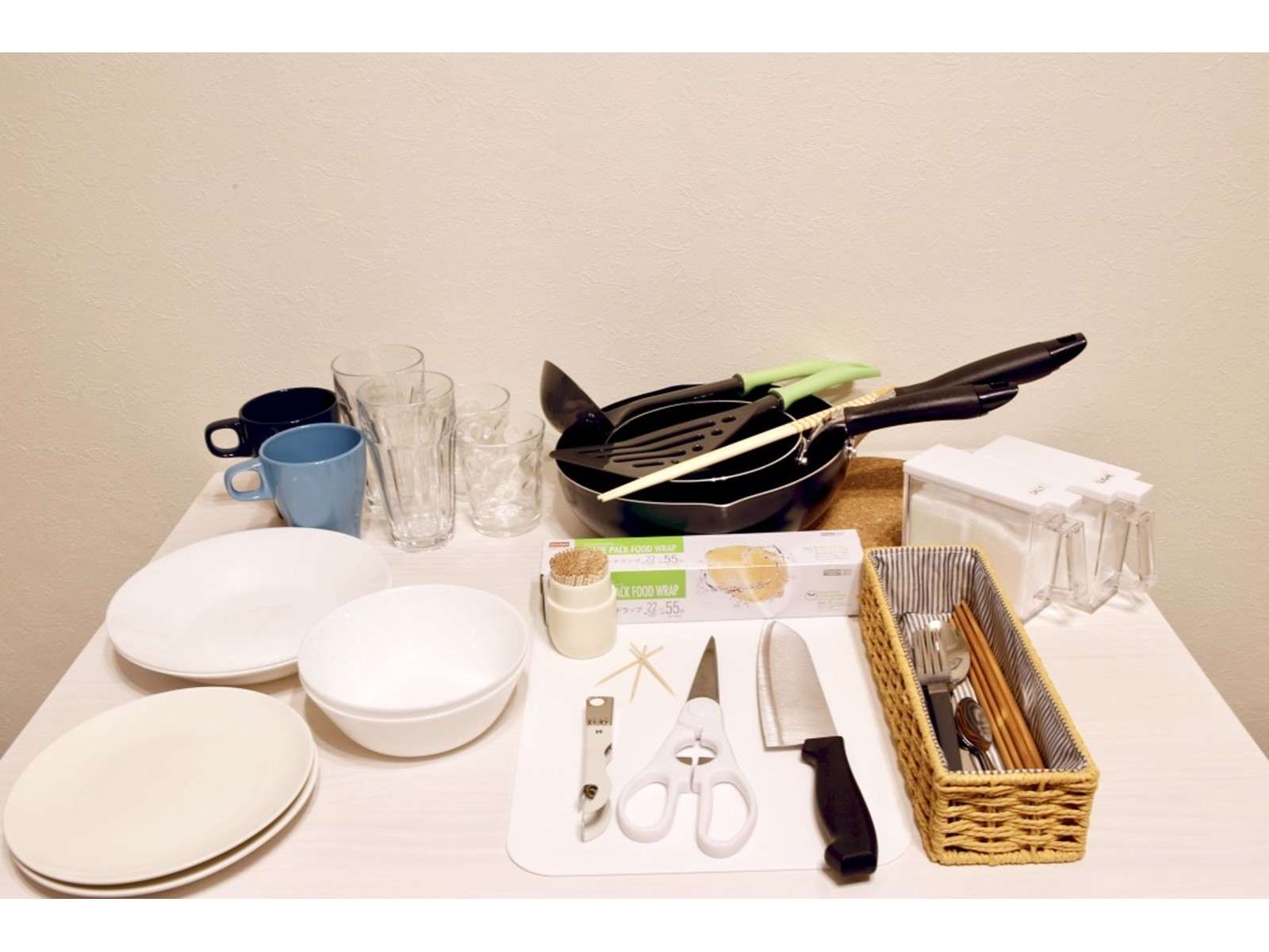 �y�L�b�`���p�i�z���S�����ʒ������A���M�A�R�b�v�A�J�g�����[�A�����A���������܂��B