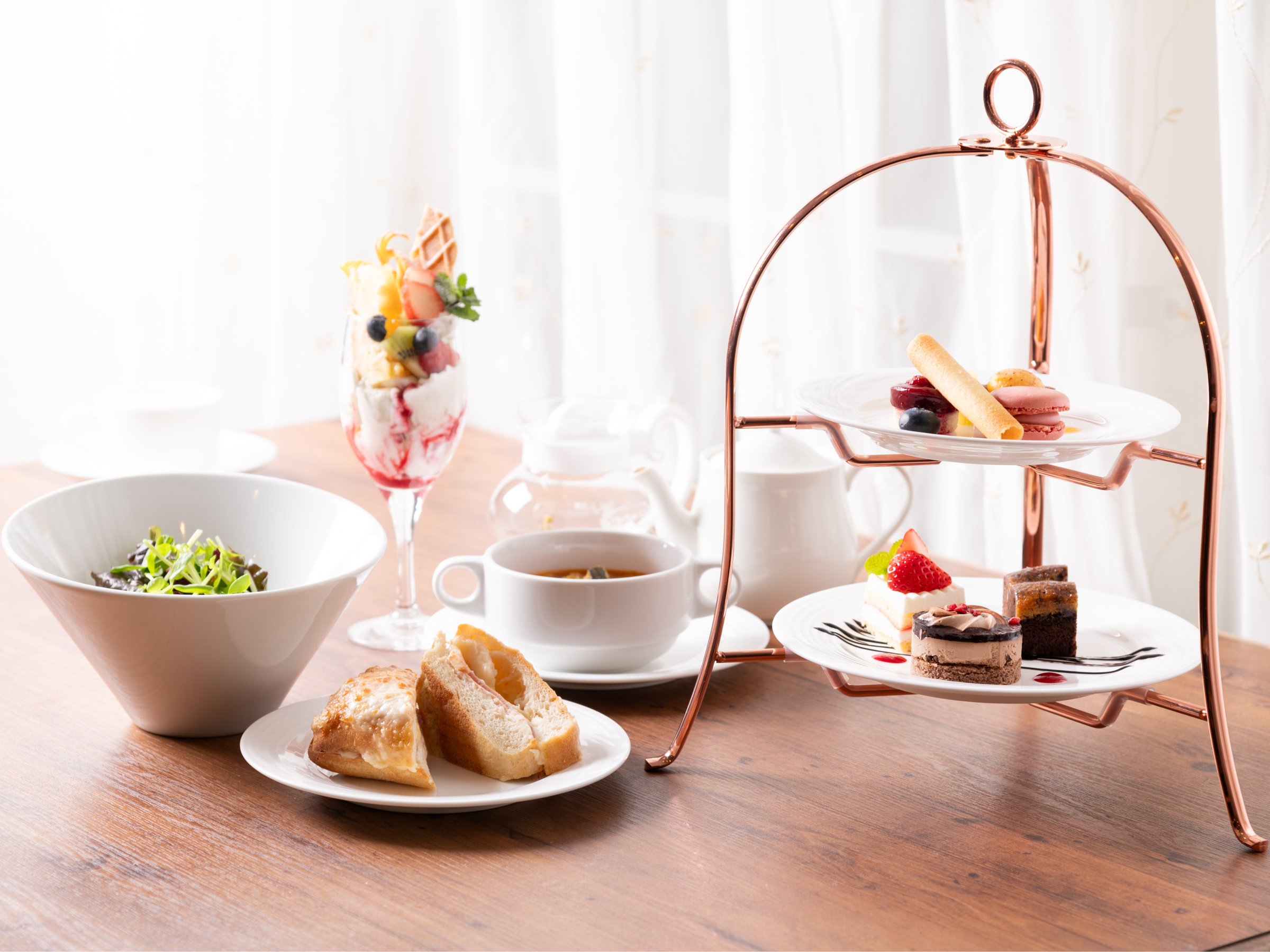 SNS�f���ɂ����Q�ȃA�t�^�k�[���e�B�[