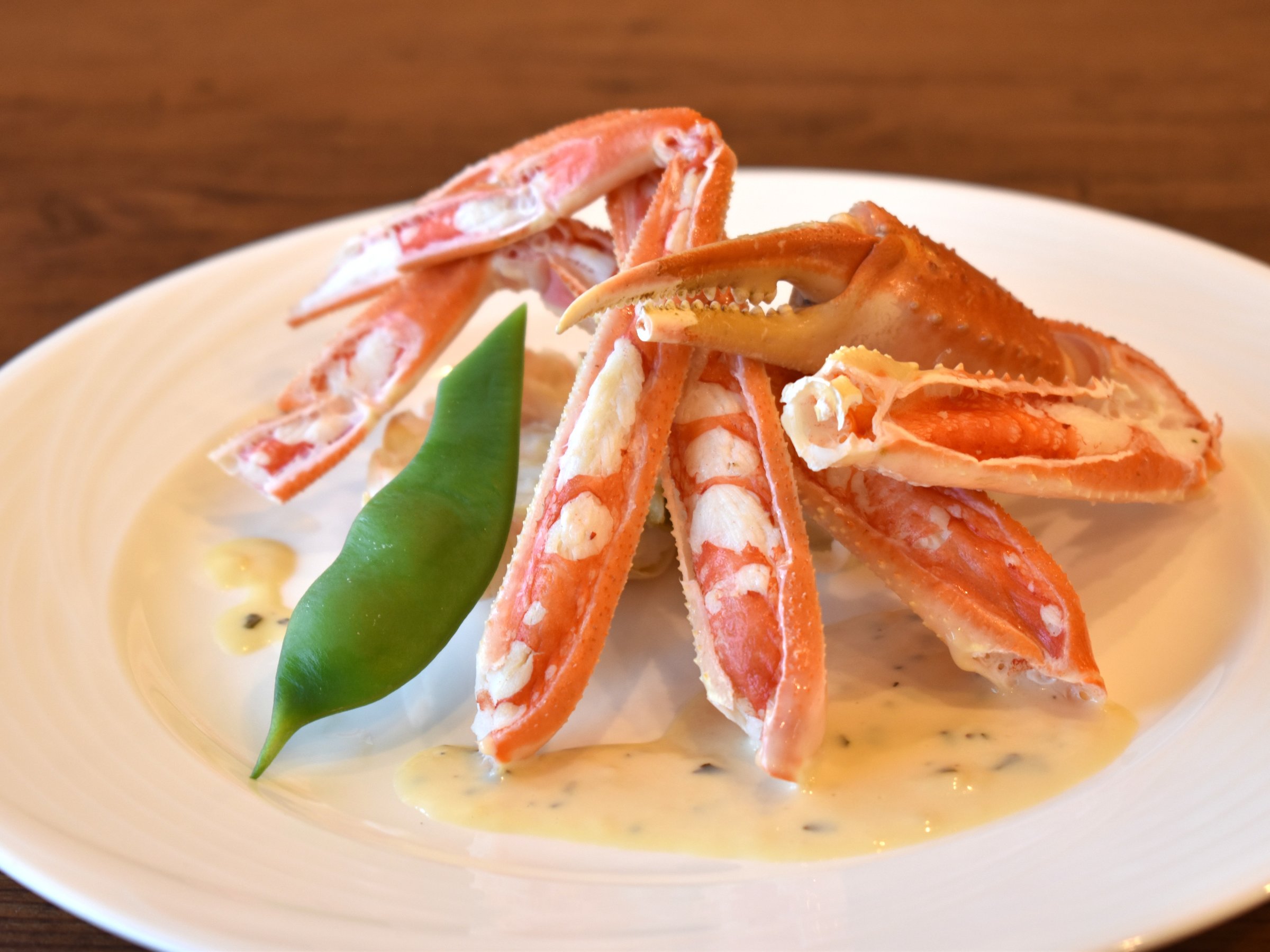 【かに創作フランス料理】冬の味覚・かにをシェフがコース仕立てでお届け