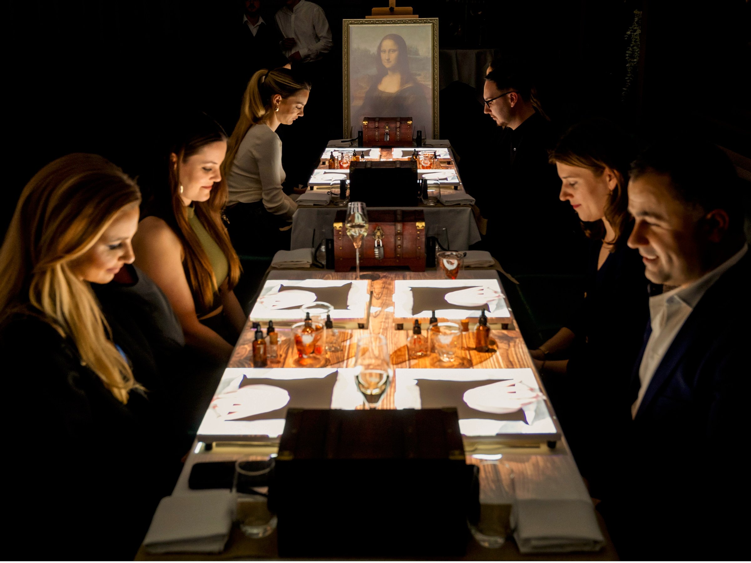 7 Paintings -The Art of Dining- �����{���J�ÁA��\���7Paintings�����E�F�u�T�C�g�ɂ�