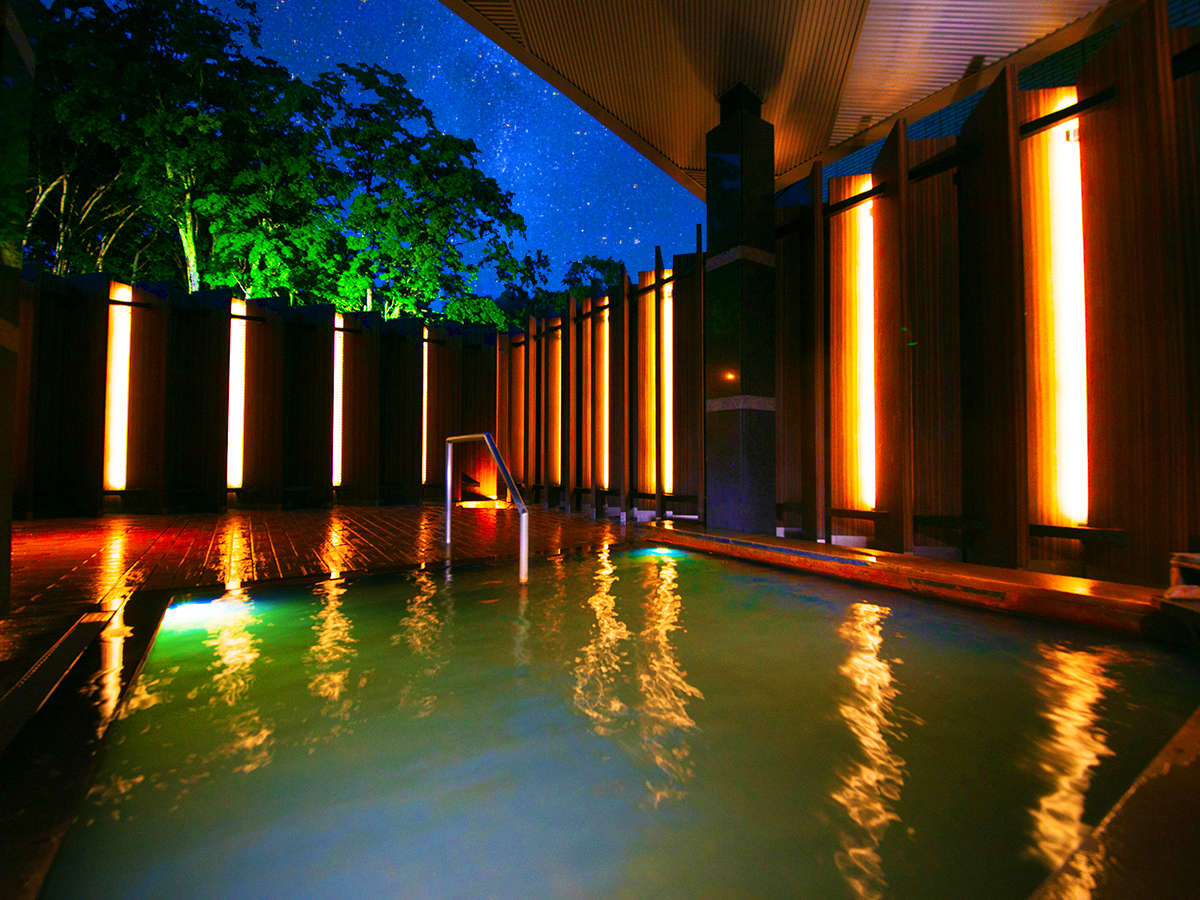 ��͖��V�̐��󂪍~�蒍���y�I�V���C�z�g�����̓��h�Ŏ��Y��