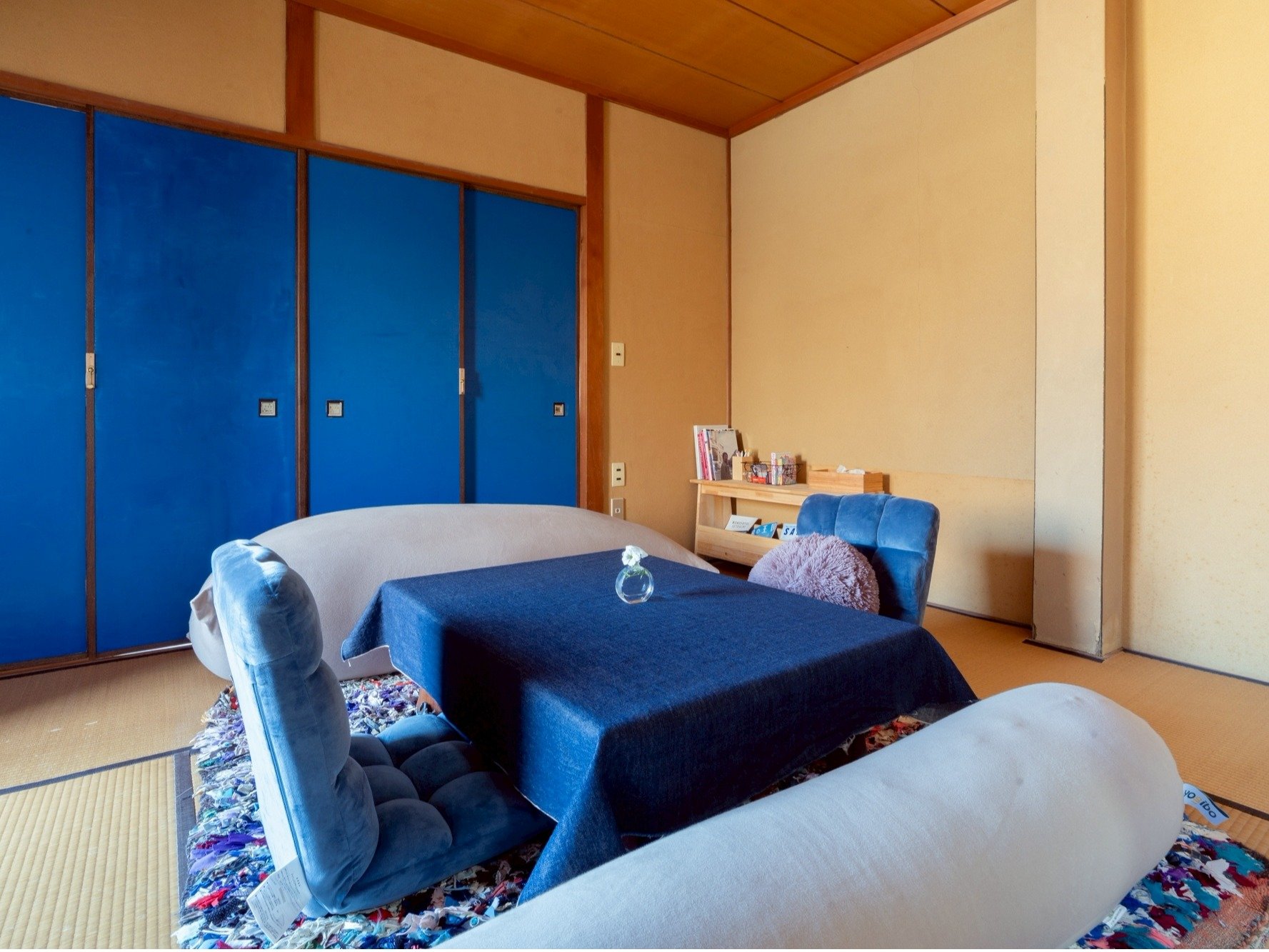 2Fɂ鋤L[BGJ[hQ[܂BRɂpB