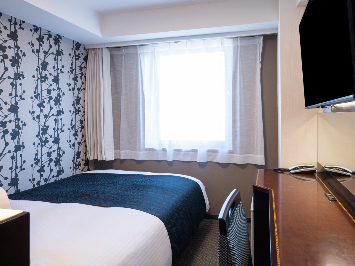 �V���O�����[���L���F10�u / �x�b�h���F140cm�~1��