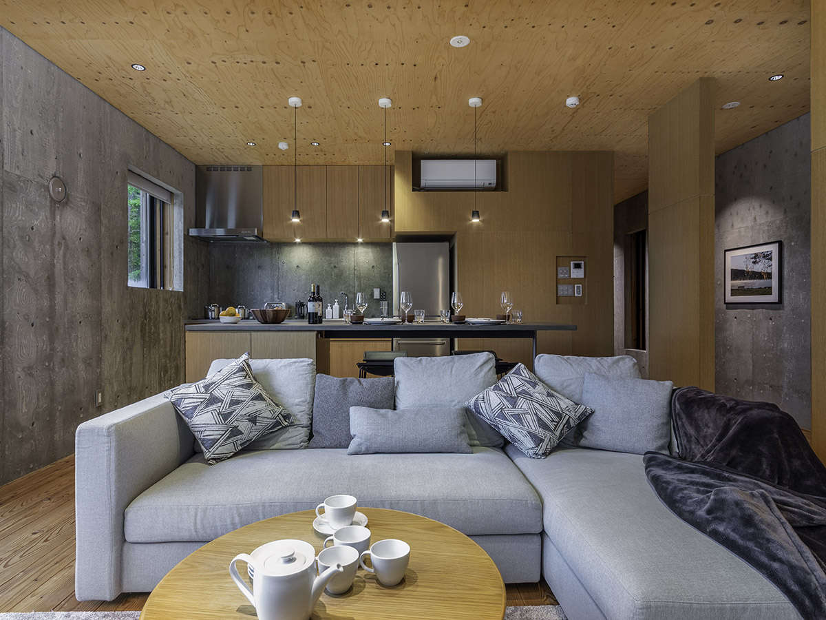 ���r���O �@�_�C�j���O�@�L�b�`��